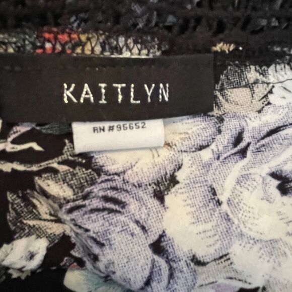 Kaitlyn Cold Shoulder Shorts Romper - Picture 6 of 8